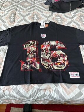 Lost Intricacy Men’s Black Tee with Red Logo Tag